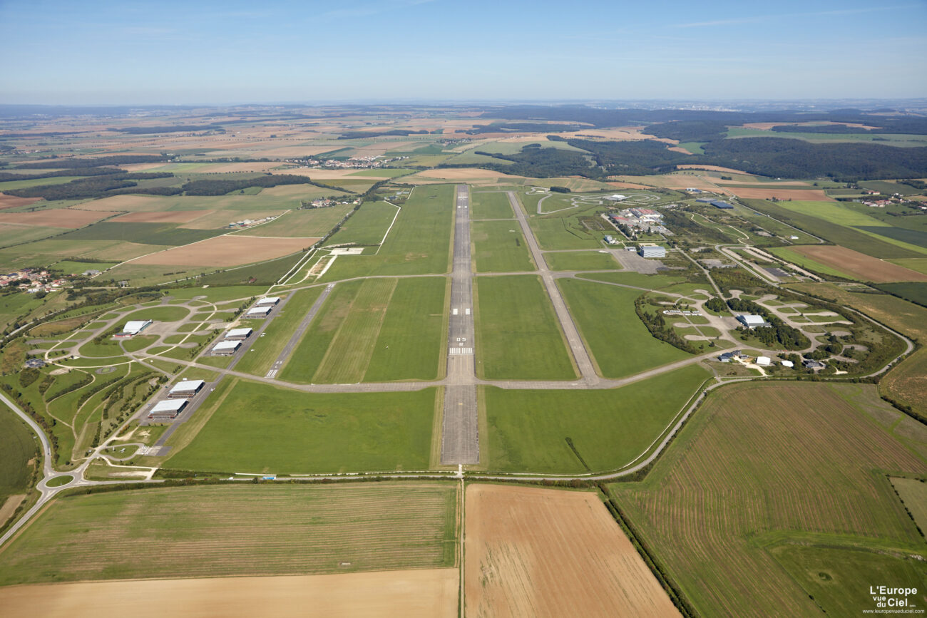 lorrup actualites credit photo © LEurope Vue du Ciel Chambley E188086 274 Lorr'Up Accompagner et faciliter le développement économique Aérodrome de Chambley Planet'Air