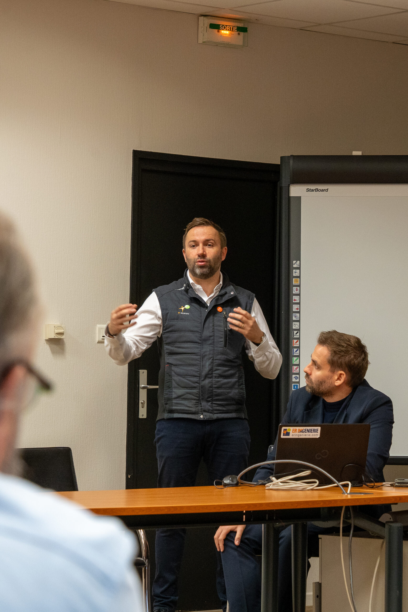 lorrup equipe DSC07550 63 scaled Lorr'Up Accompagner et faciliter le développement économique Petit-déj Eau VDL